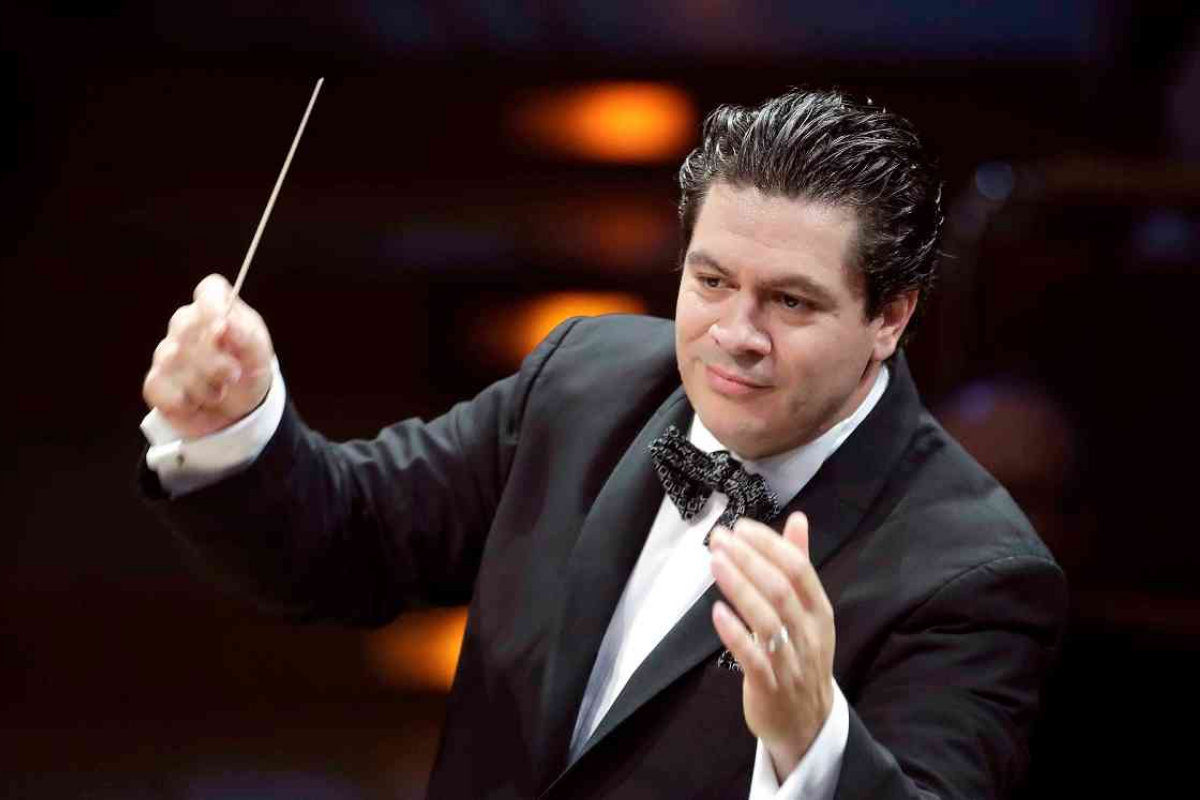 Dvořák, Bartók und Mahler im letzten Programm der Saison, WDR Sinfonieorchester Cristian Măcelaru, Dirigent  Kölner Philharmonie, 16. Juni 2023