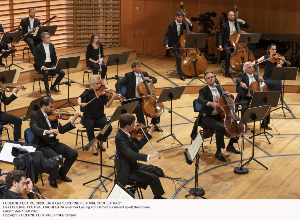 LUCERNE FESTIVAL  Life is live