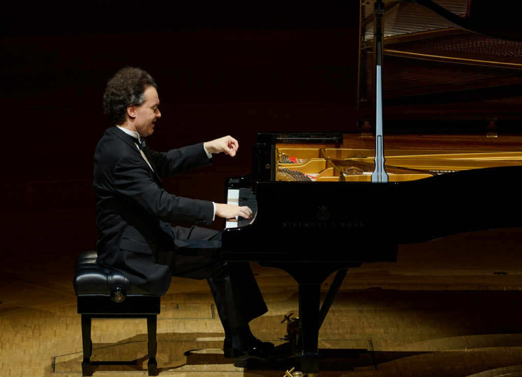 Evgeny Kissin beim Klavierfestival Ruhr in der Philharmonie Essen