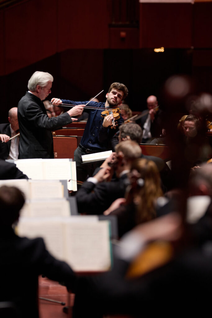 23.11.2025_Helsinki Philharmonic Orchestra_c_Alte Oper Frankfurt_TIbor-Florestan Pluto_1