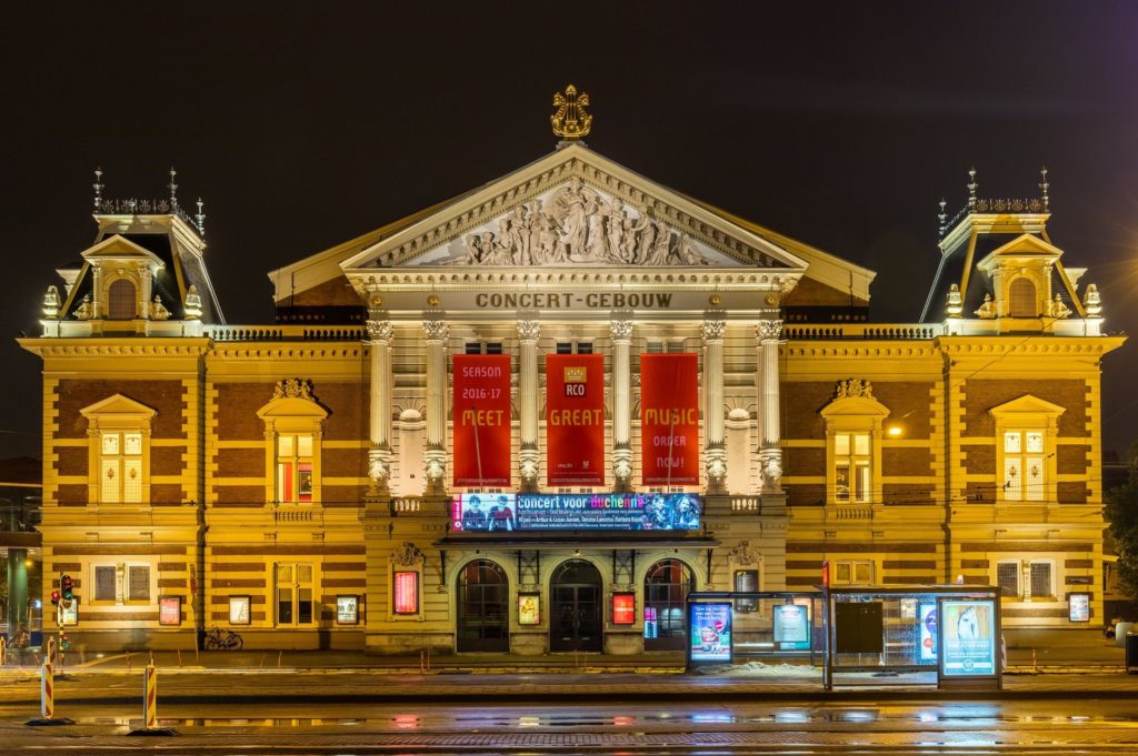 2560px-Concertgebouw,_Ámsterdam,_Países_Bajos,_2016-05-30,_DD_22-24_HDR
