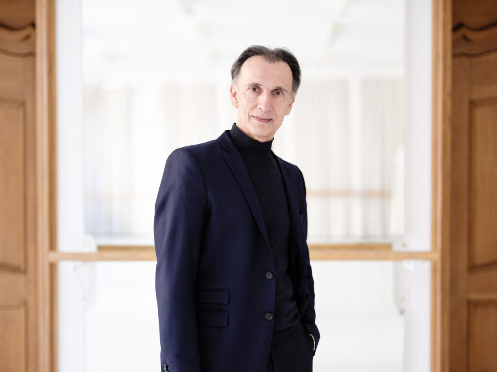 5-Laurent_Hilaire_portrait_25.02.20__c__Geoffroy_Schied-6925-Edit
