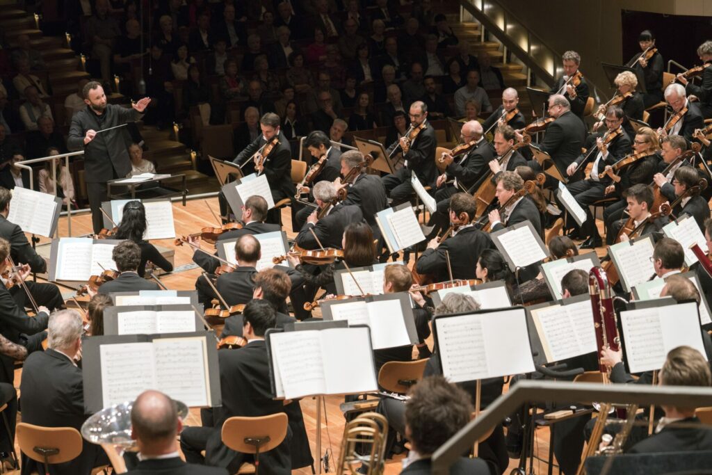 BerlinerPhilharmoniker_Kirill Petrenko_c Monika Rittershaus (1)