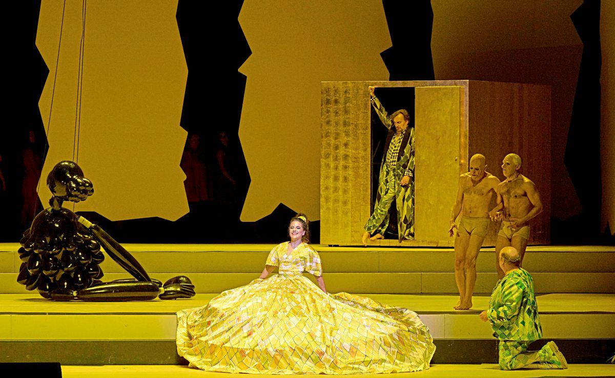 György Ligeti, Le Grand Macabre, Georg Nigl, Marina Prudenskaya, Slowakischer Philharmonischer Chor, Pablo Heras-Casado  14. November 2023, Wiener Staatsoper