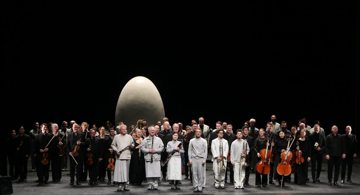 Die Große Stille, In fernen Welten, Mozarts Musik neu entdecken  Hamburgische Staatsoper, 15. März 2026