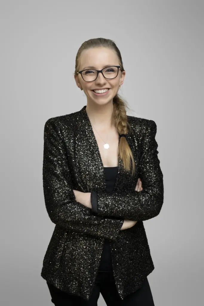 Lapwood-Anna-I-c-Andy-Paradise-noresize-1365×2048.jpg