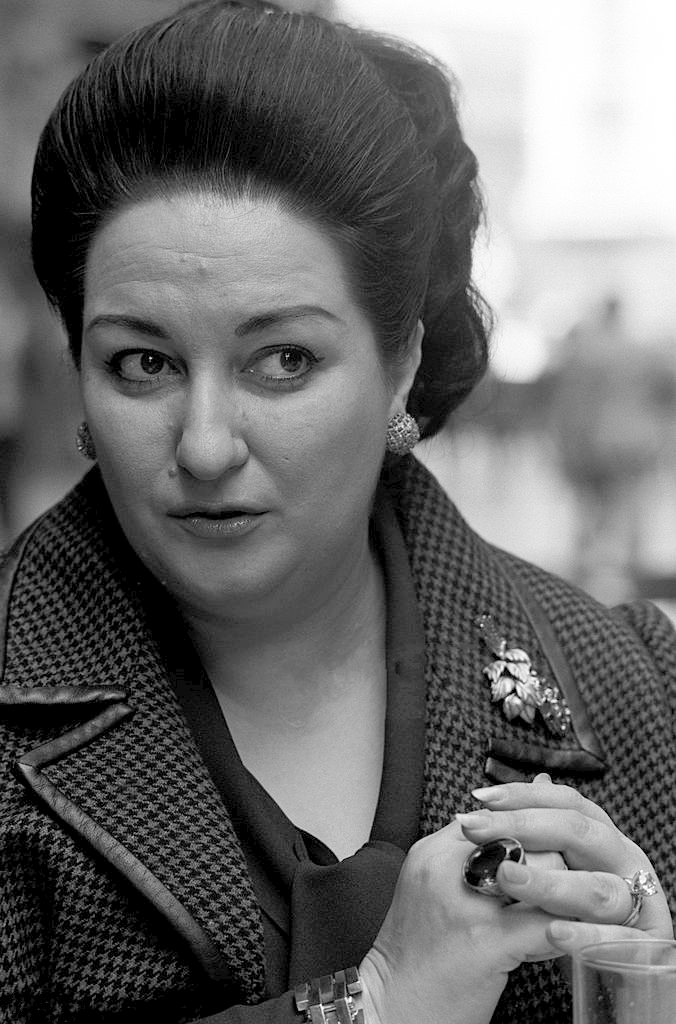 Montserrat_Caballé_1971