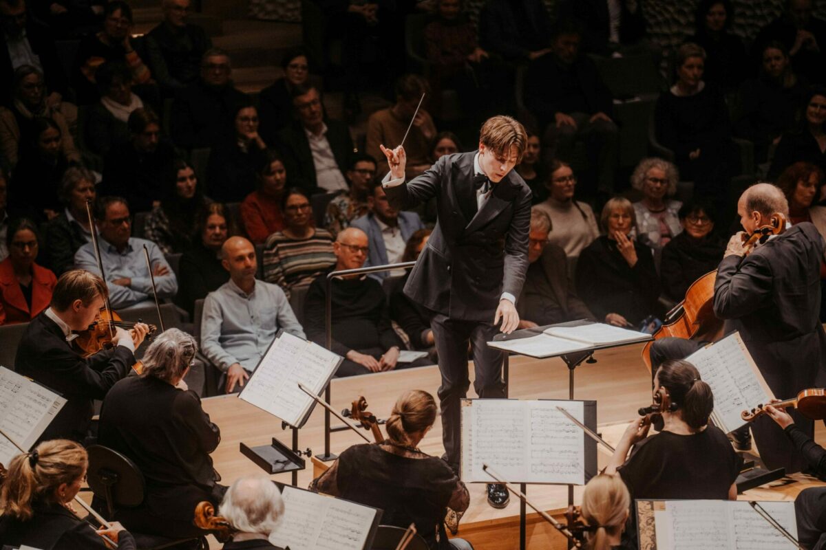 Klaus Mäkelä, Dirigent, Truls Mørk, Violoncello, Oslo Philharmonic  Elbphilharmonie, 1. Februar 2024