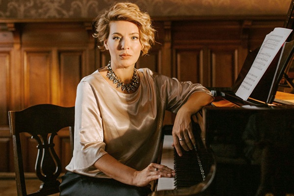 Polina Osetinskaya (c) Elena
