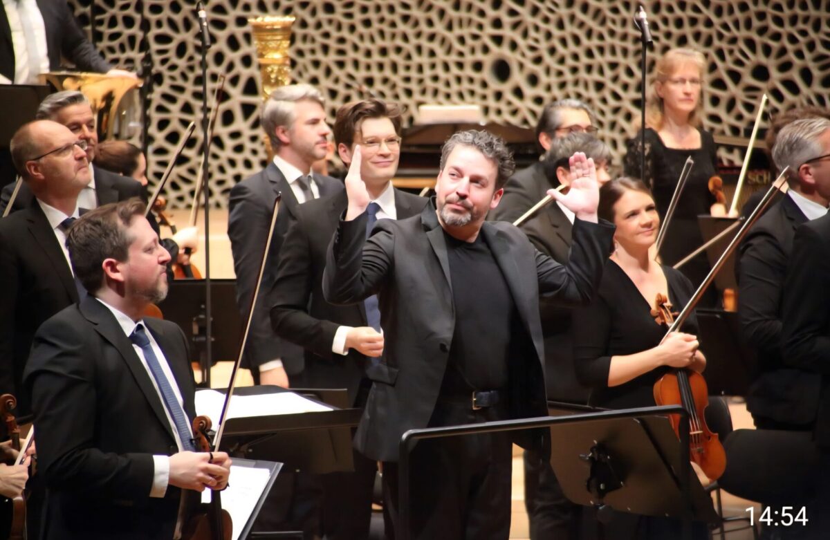 Klein beleuchtet kurz 70: NDR Elbphilharmonie Orchester, James Gaffigan  Elbphilharmonie, 22. März 2026