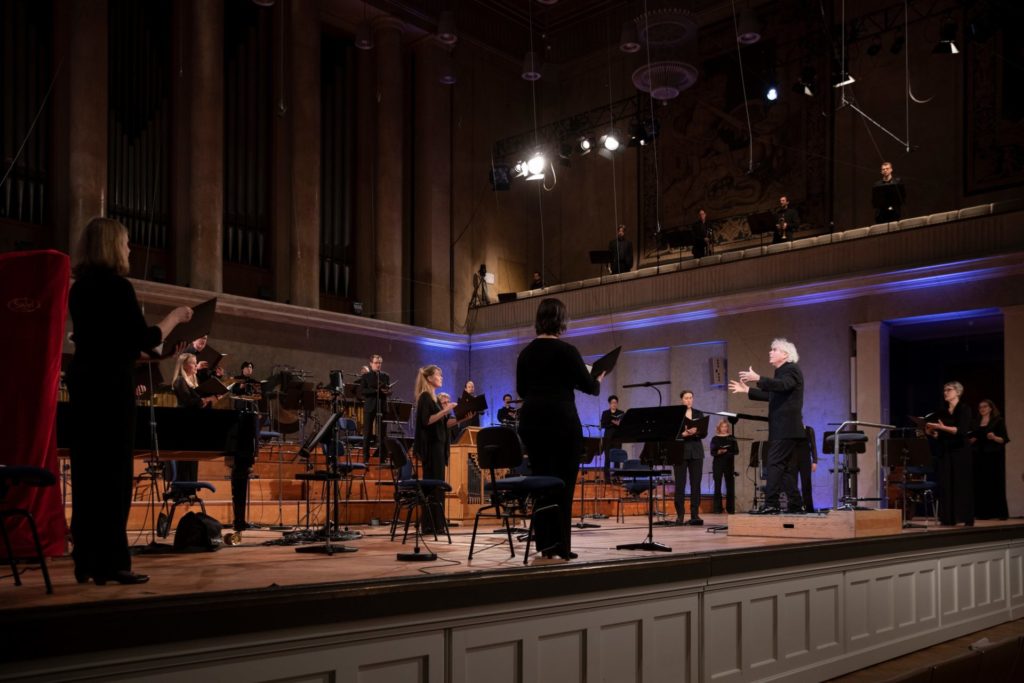 Sir Simon Rattle_BR-Chor_©Astrid Ackermann_musica viva_BR (2)