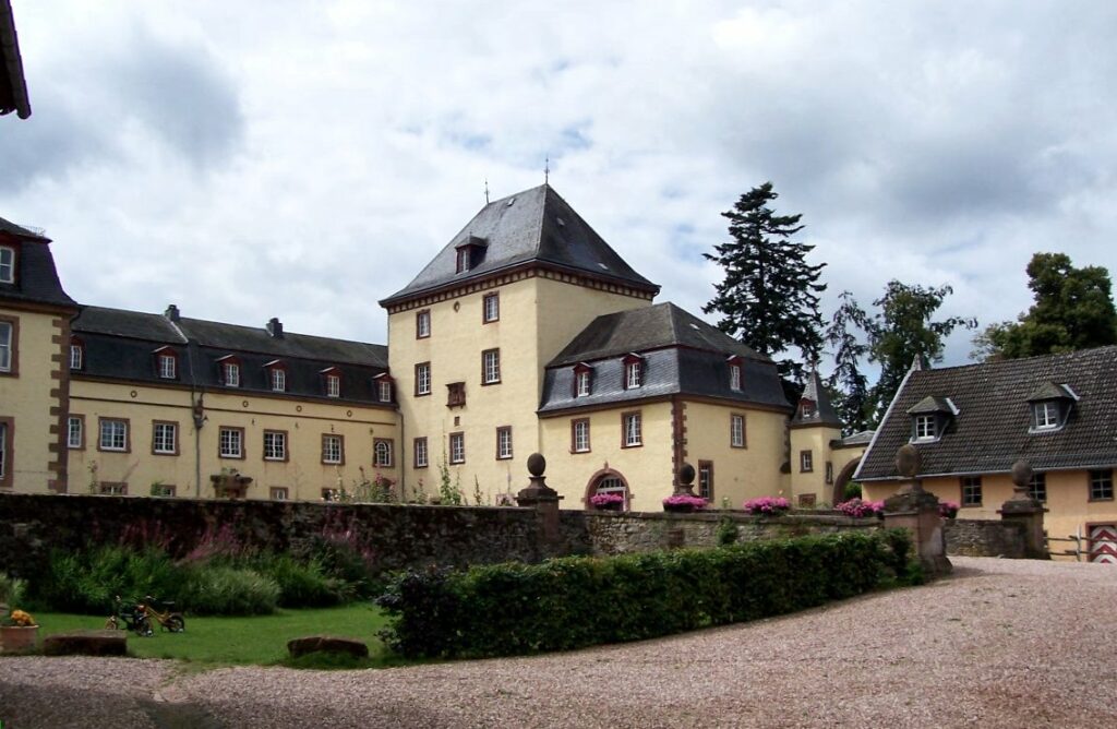 Wohnturm_Schloss_Schmidtheim_(Dahlem)