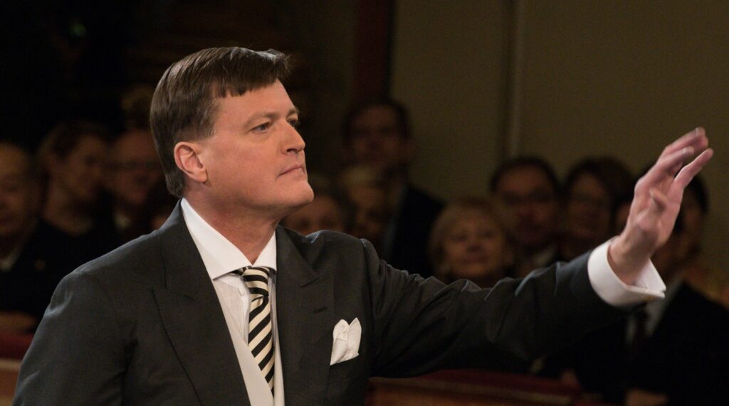 christian_thielemann_br__terry_linke_o7f1qU8.jpg__1615x900_q85_crop_subject_location-994,566_subsampling-2