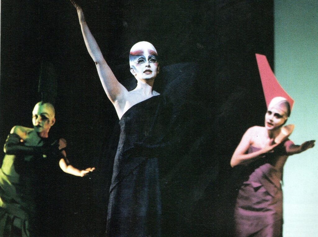 image004