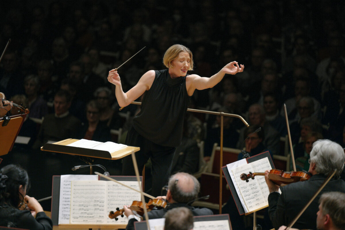 Anna Vinnitskaya Klavier, Joana Mallwitz Dirigentin  Philharmonie Berlin, 6. März 2025