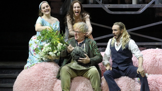 le-nozze-di-figaro-bayerische-staatsoper-142~_h-364_v-img__16__9__xl_w-648_-be6819cc57a5436fe2e22755fd9495d5c6ac08f6
