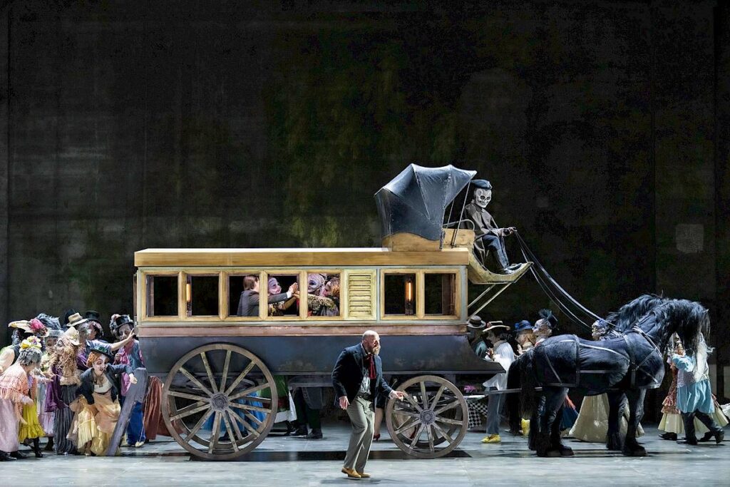 manon_lescaut_bk_025_c_monika_rittershaus.0x800