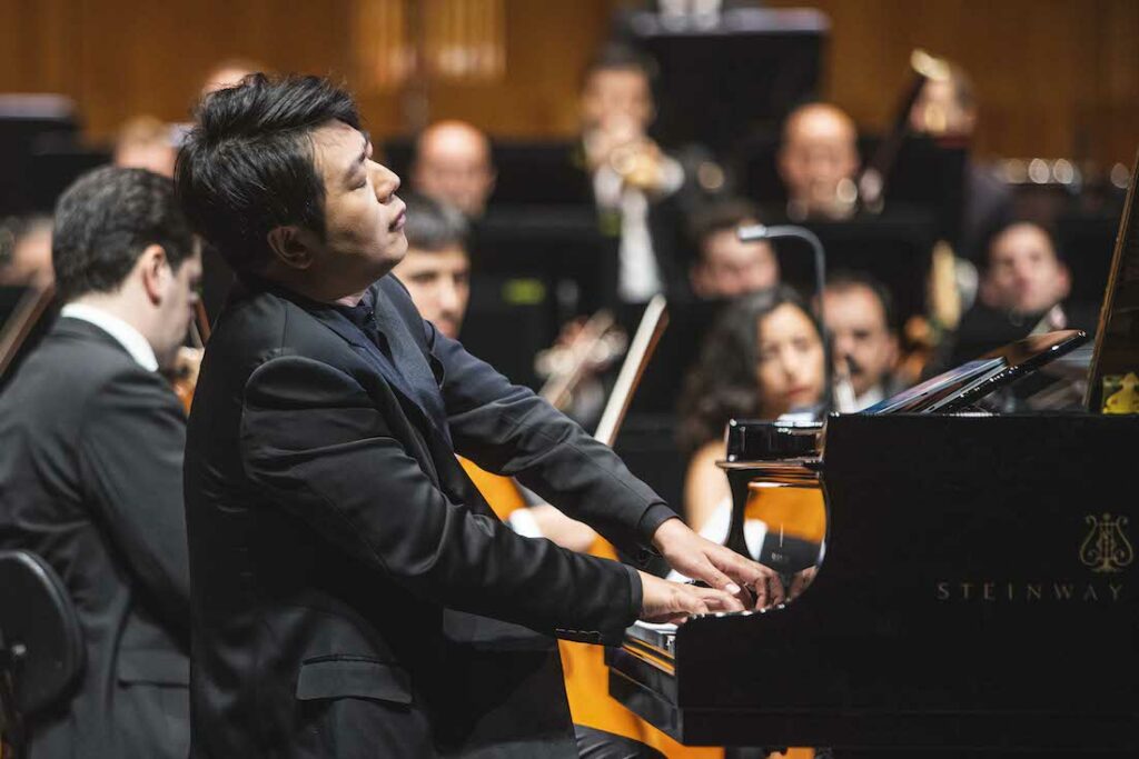 Lang Lang Piano West-Eastern Divan Orchestra Daniel Barenboim Conductor