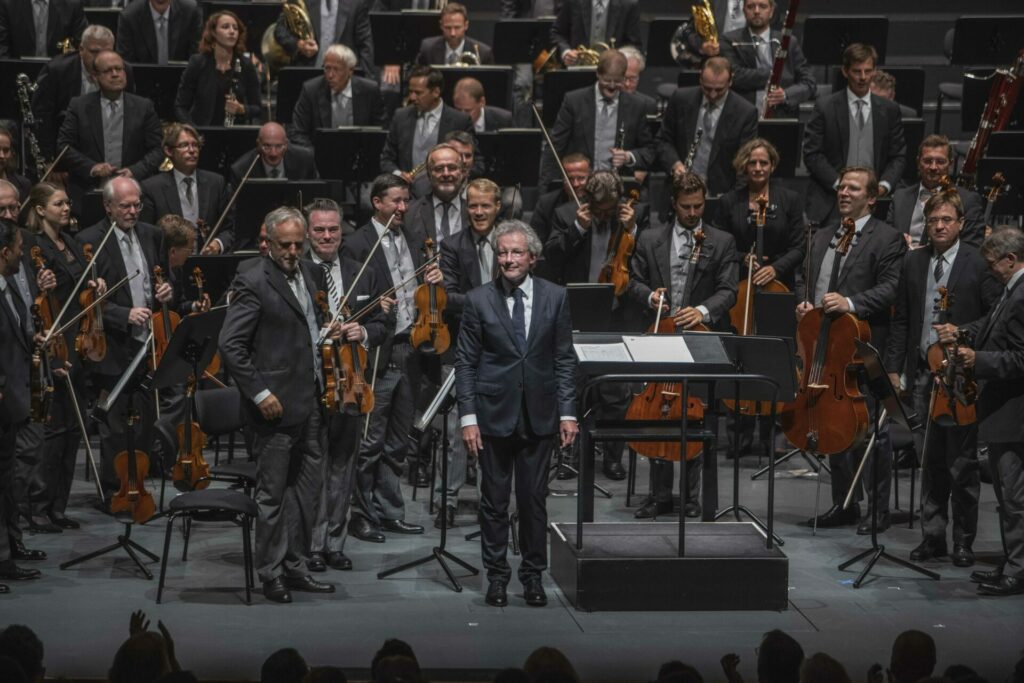 Vienna Philharmonic Franz Welser-Möst Conductor